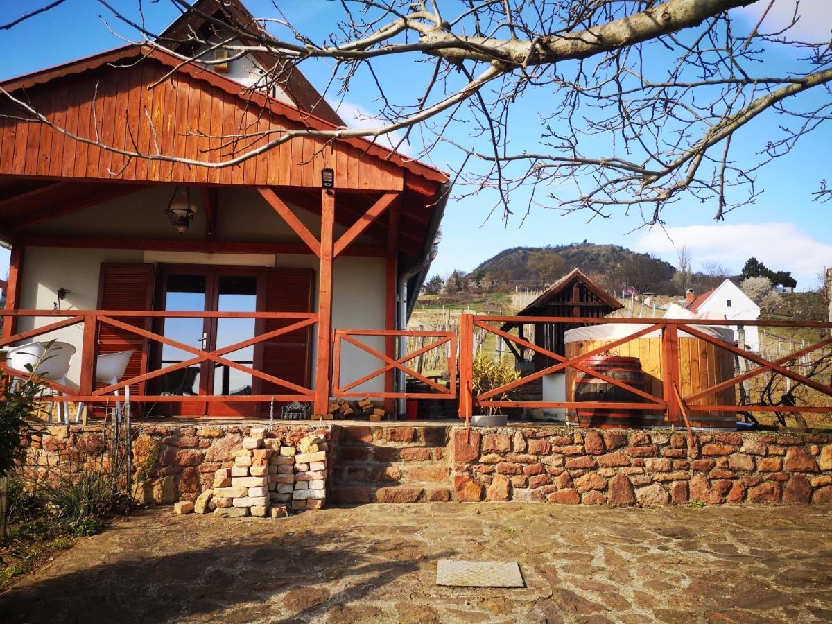 Szent Gyoergy Cottage Hegymagas Exteriör bild